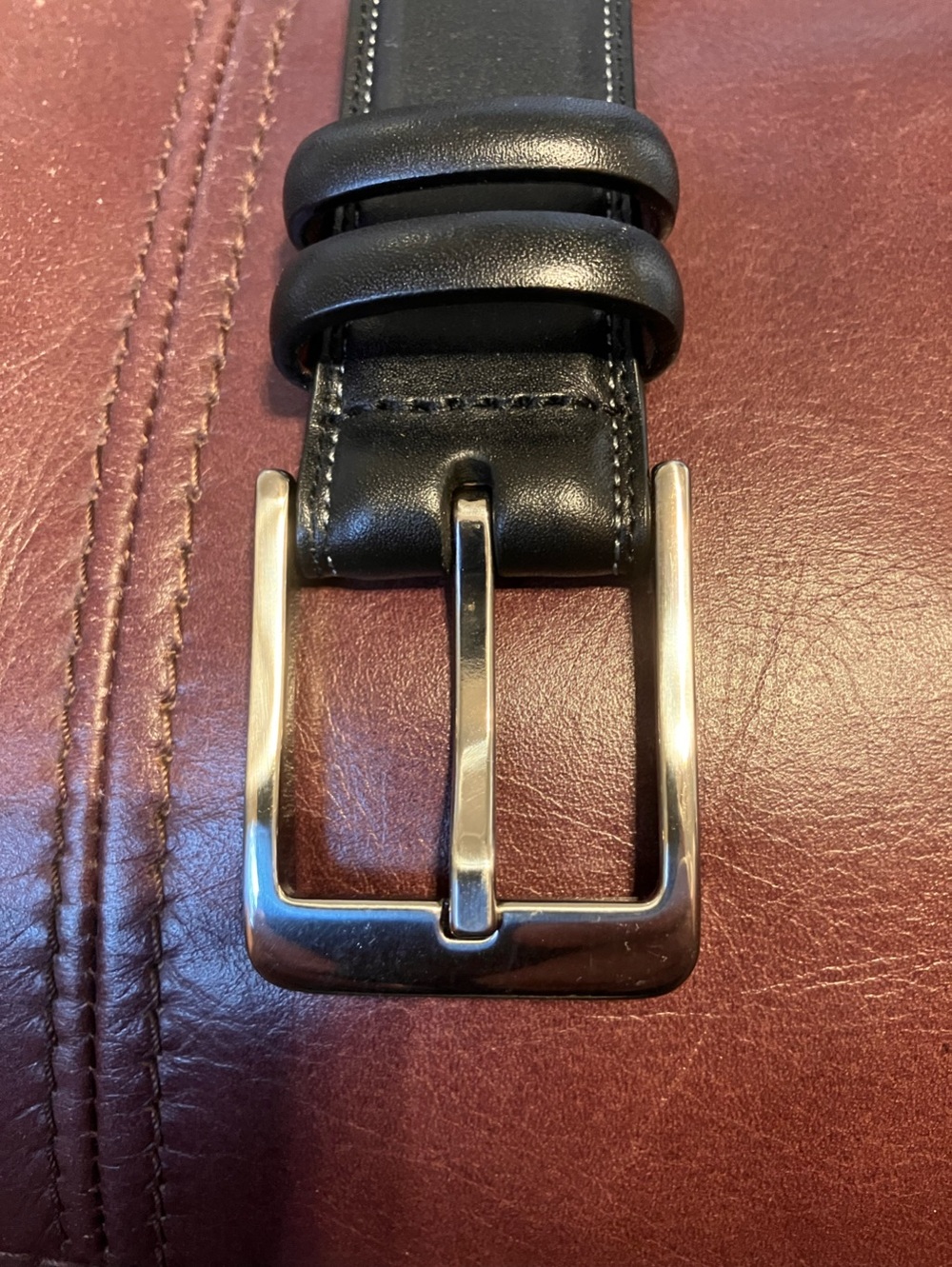 Roundtree &Yorke 44 Black Leather Men’s Belt with Silver Buckle